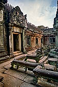 Angkor - Banteay Samre, the courtyard inside the first enclosure.